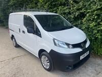 NISSAN NV200