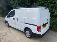 NISSAN NV200