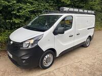 VAUXHALL VIVARO