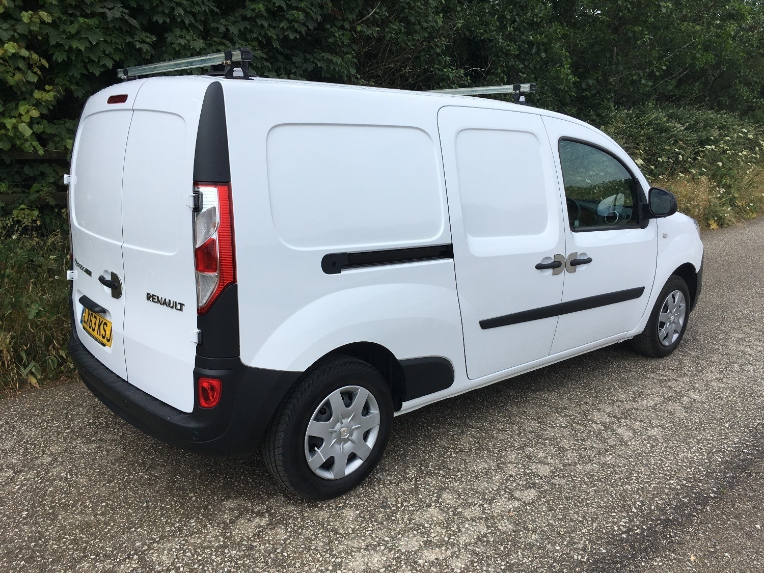 Download Used RENAULT KANGOO MAXI in Truro, Cornwall | Mike Coad ...